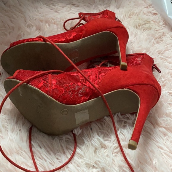 Red Lace, lace up strappy heel - Picture 3 of 3